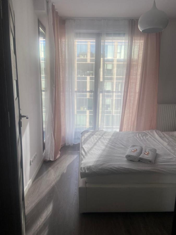 Platinum Towers Apartments Варшава Экстерьер фото