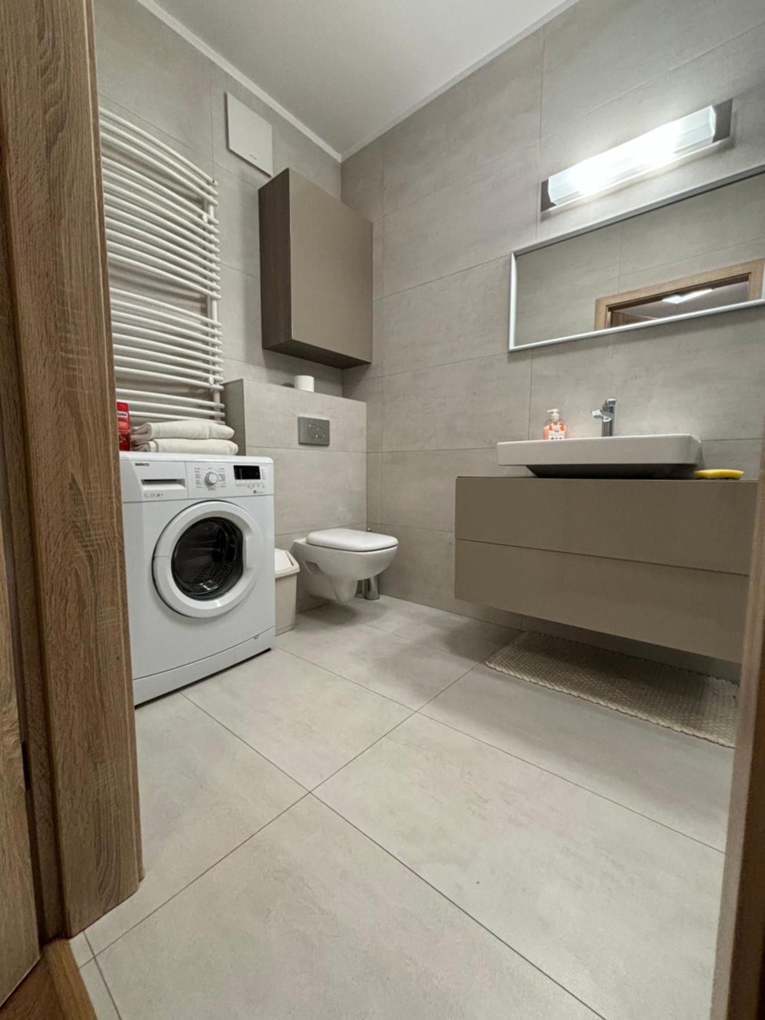 Platinum Towers Apartments Варшава Экстерьер фото